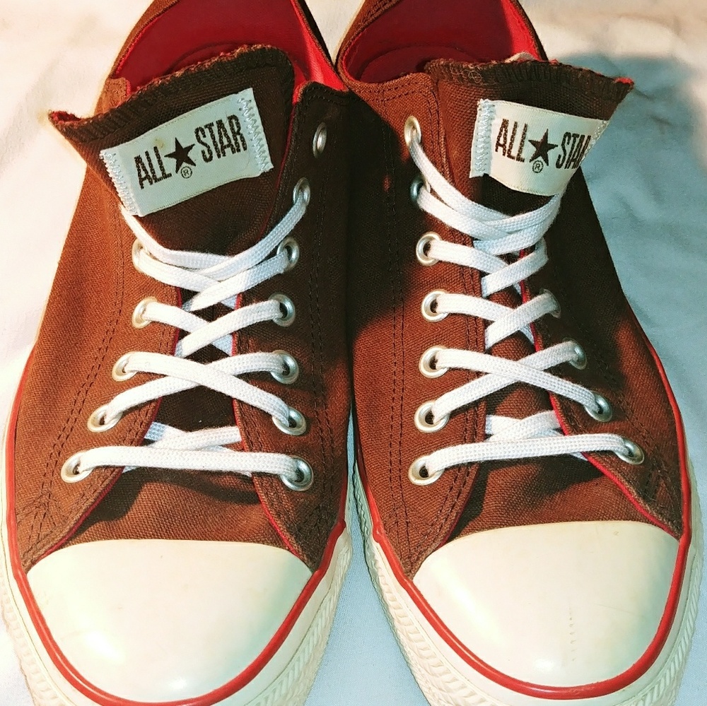 Red Converse sz 11 by Chuck Taylor